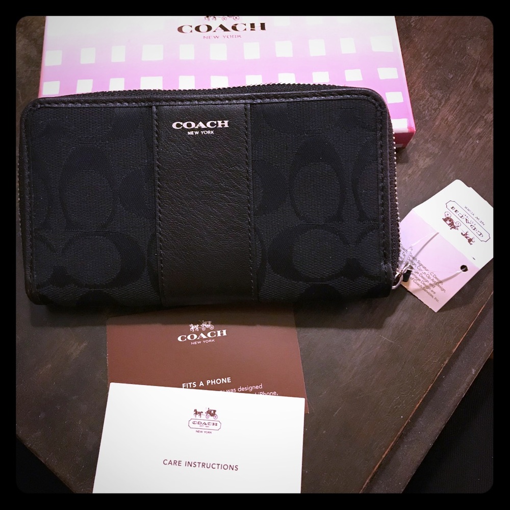 Coach wallet/wristlet